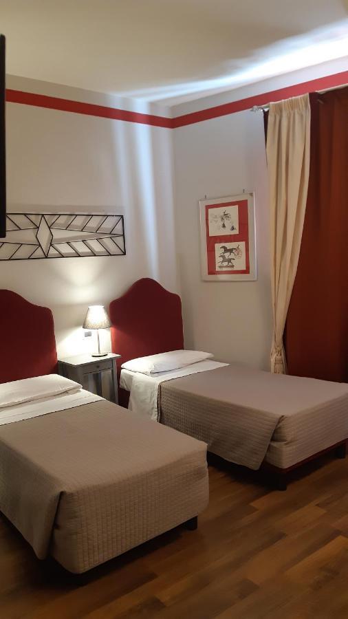 Albergo Moderno 루카 외부 사진