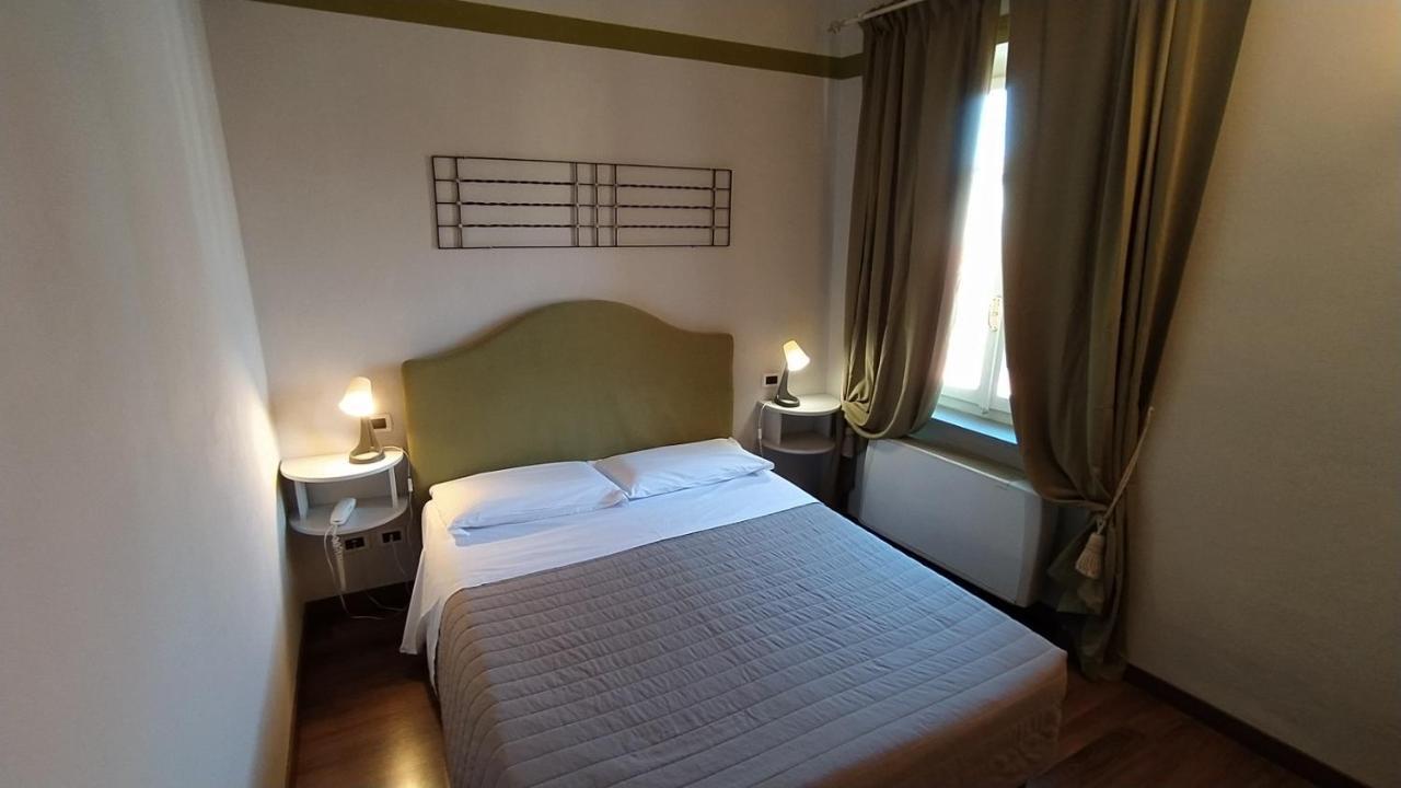 Albergo Moderno 루카 외부 사진
